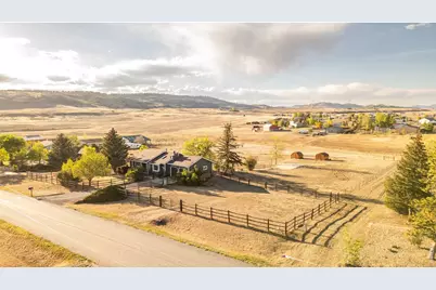 5308 Beverly Dr, Berthoud, CO 80513 - Photo 2