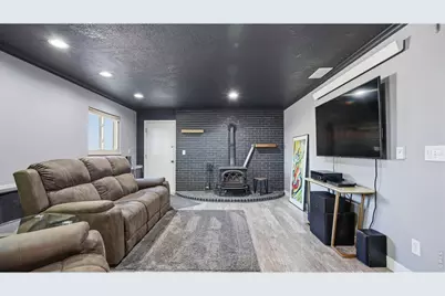 331 Cheyenne St, Fort Morgan, CO 80701 - Photo 10
