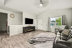 1470 S Hibiscus Dr, Milliken, CO 80543 - Photo 4