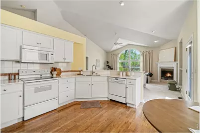 2952 Sonata Bay Ct, Longmont, CO 80503 - Photo 8