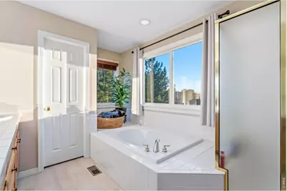 1910 Lookout Dr, Windsor, CO 80550 - Photo 30