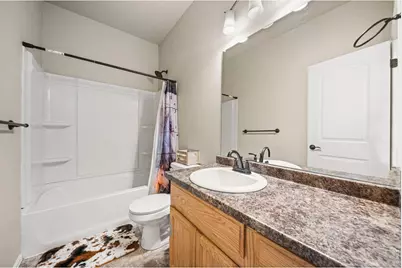 10318 17th St, Greeley, CO 80634 - Photo 18