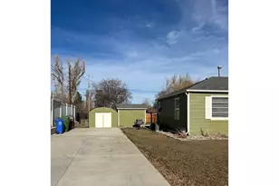 2443 Mountain View Dr, Loveland, CO 80538 - Photo 8