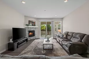 2381 Provenance St, Longmont, CO 80504 - Photo 10