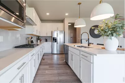 1766 Bounty Dr, Windsor, CO 80550 - Photo 4