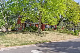 1904 26th Ave, Greeley, CO 80634 - Photo 2
