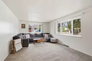 1119 Bross St, Longmont, CO 80501 - Photo 4