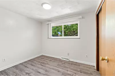 1119 Bross St, Longmont, CO 80501 - Photo 22