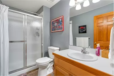 214 E Colorado Ave, Berthoud, CO 80513 - Photo 24