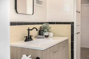 129 S Franklin St, Denver, CO 80209 - Photo 28