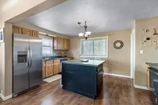 327 W Eisenhower Blvd, Loveland, CO 80537 - Photo 6