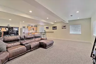 6123 W 8th St, Greeley, CO 80634 - Photo 38