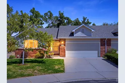 1620 16th Pl, Longmont, CO 80501 - Photo 2
