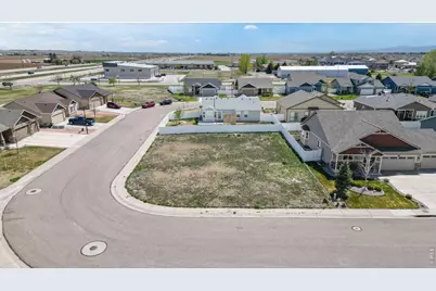 3993 Mount Hope St, Wellington, CO 80549 - Photo 2