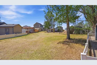 256 Navajo Rd, Weldona, CO 80653 - Photo 24