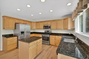 1106 Button Rock Dr, Longmont, CO 80504 - Photo 12