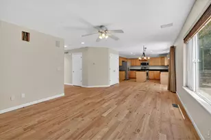 1106 Button Rock Dr, Longmont, CO 80504 - Photo 8