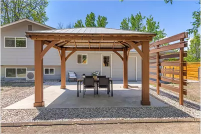 724 Hubbard Dr, Longmont, CO 80504 - Photo 22