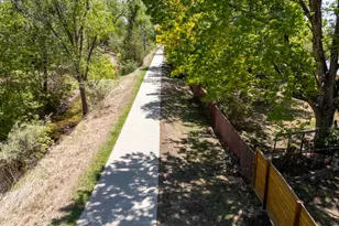 724 Hubbard Dr, Longmont, CO 80504 - Photo 28