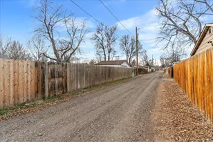 1489 E 6th St, Loveland, CO 80537 - Photo 36