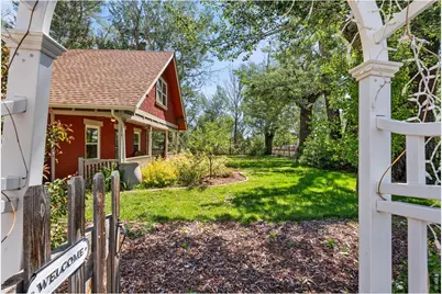 439 42nd St SW, Loveland, CO 80537 - Photo 4