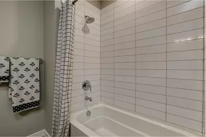 410 High Point Dr #206, Longmont, CO 80504 - Photo 18