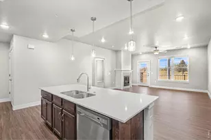 265 High Point Dr, Longmont, CO 80504 - Photo 4