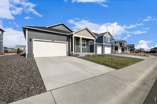 5411 Tulim Ln, Windsor, CO 80528 - Photo 2