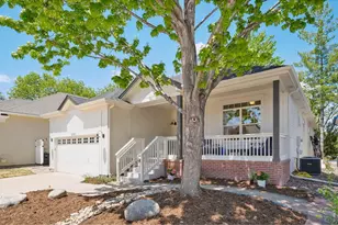 2105 Springs Pl, Longmont, CO 80504 - Photo 2