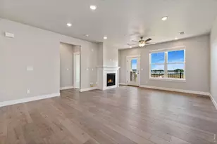 4210 Vulcan Crk Dr, Loveland, CO 80538 - Photo 4