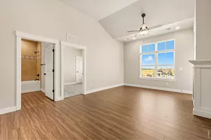 4260 Vulcan Crk Dr, Loveland, CO 80538 - Photo 6