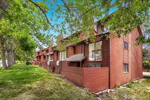 3131 Bell Dr, Boulder, CO 80301 - Photo 2