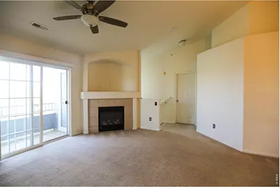 5255 Memphis St #921, Denver, CO 80239 - Photo 8