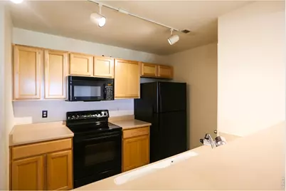 5255 Memphis St #921, Denver, CO 80239 - Photo 12