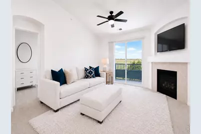 5255 Memphis St #921, Denver, CO 80239 - Photo 6