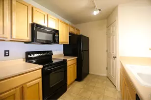 5255 Memphis St, Denver, CO 80239 - Photo 10