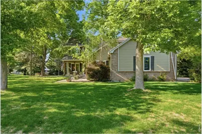 210 Southside Ct, Fort Collins, CO 80525 - Photo 4