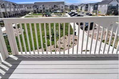 2718 Bear Springs Cir, Longmont, CO 80503 - Photo 20
