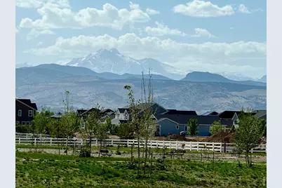 2113 Sicily Cir, Longmont, CO 80503 - Photo 2