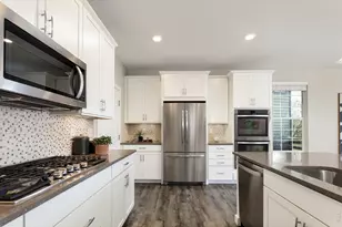 2113 Sicily Cir, Longmont, CO 80503 - Photo 4