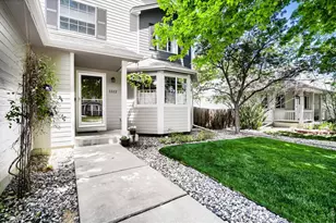 1512 Willowbrook Dr, Longmont, CO 80504 - Photo 2