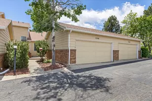 1546 W 29th St, Loveland, CO 80538 - Photo 2