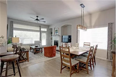 1677 Metropolitan Dr, Longmont, CO 80504 - Photo 4