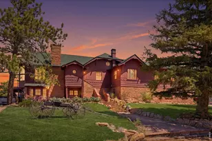 2031 Mall Rd, Estes Park, CO 80517 - Photo 2