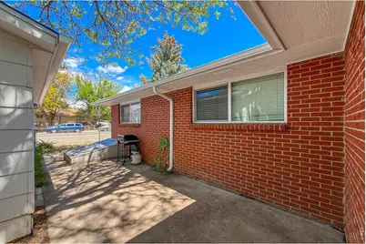 2051 Collyer St, Longmont, CO 80501 - Photo 18