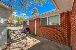 2051 Collyer St, Longmont, CO 80501 - Photo 18