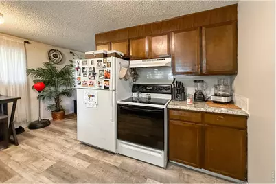 2051 Collyer St, Longmont, CO 80501 - Photo 10