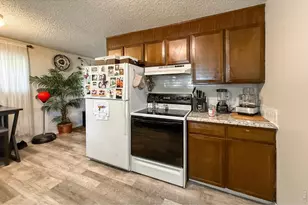 2051 Collyer St, Longmont, CO 80501 - Photo 10