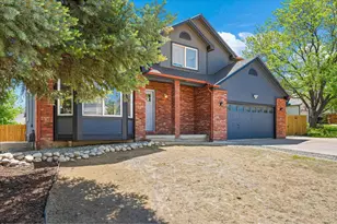 1464 Cherrywood Way, Longmont, CO 80504 - Photo 4