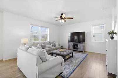6807 Gateway Crossing St, Wellington, CO 80549 - Photo 18